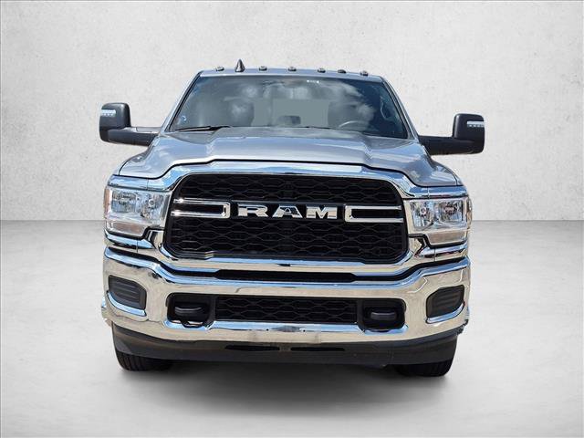 Used 2024 RAM 3500 Tradesman w/ Chrome Appearance Group AWD/4WD image 2