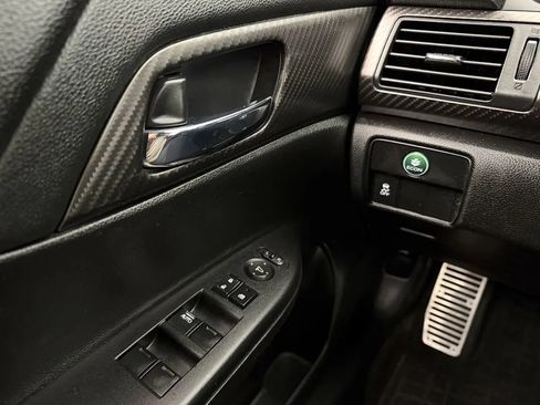 Used 2016 Honda Accord Sport image 12