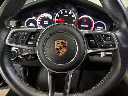 Used 2020 Porsche Panamera RWD image 24