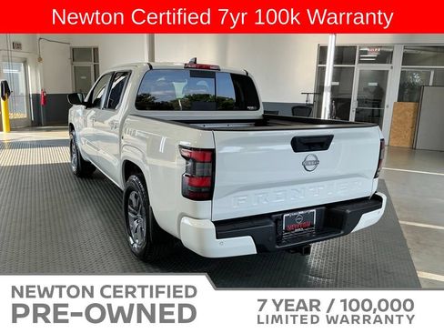 Used 2025 Nissan Frontier SV w/ SV Convenience Package RWD image 23