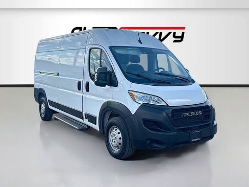 Used 2023 RAM ProMaster 3500 FWD image 1