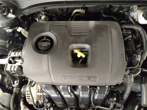Used 2021 Kia Forte LXS FWD image 30