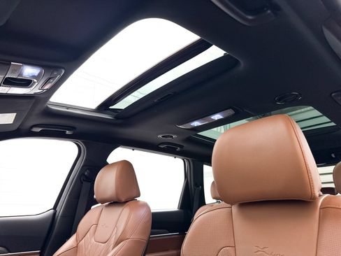 Certified 2024 Kia Telluride SX X-Line AWD/4WD image 3