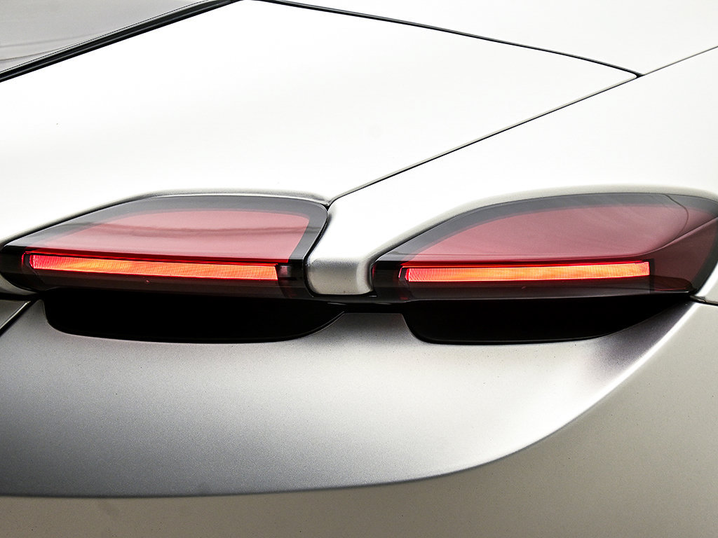 Certified 2025 Ferrari Roma Spider RWD image 34