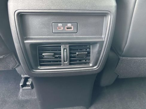 Used 2024 Nissan Murano SV FWD image 12