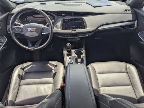 Used 2023 Cadillac XT4 Premium Luxury FWD image 18