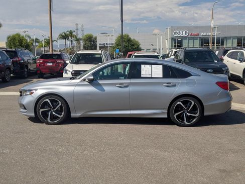 Used 2019 Honda Accord Sport image 2