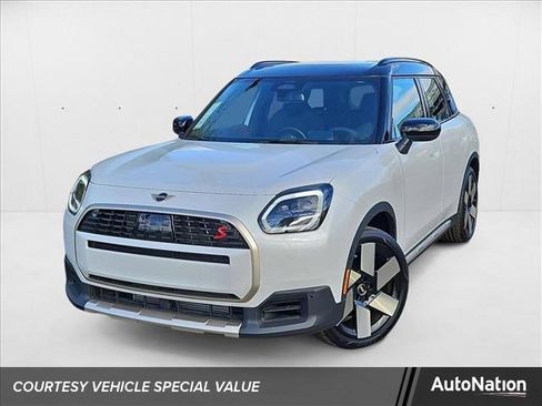 Used 2025 MINI Cooper Countryman S image 1