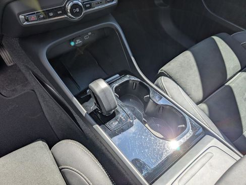 Used 2023 Volvo C40 P8 Recharge Ultimate w/ Protection Package Premier image 22