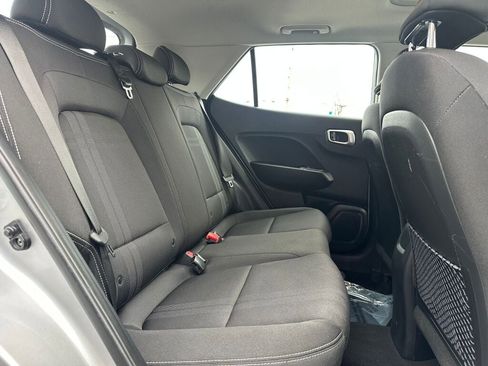 Used 2023 Hyundai Venue SEL w/ Cargo Package image 25