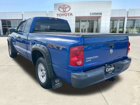 Used 2008 Dodge Dakota SXT RWD image 3