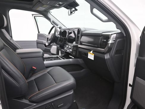 New 2026 Ford F250 Lariat w/ Chrome Package AWD/4WD image 24