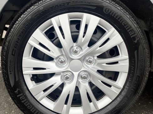 Used 2008 Toyota Yaris S image 9