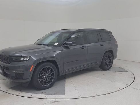 New 2025 Jeep Grand Cherokee L Summit image 8