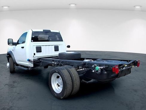 New 2026 RAM 5500 Tradesman w/ Chrome Appearance Group AWD/4WD image 7