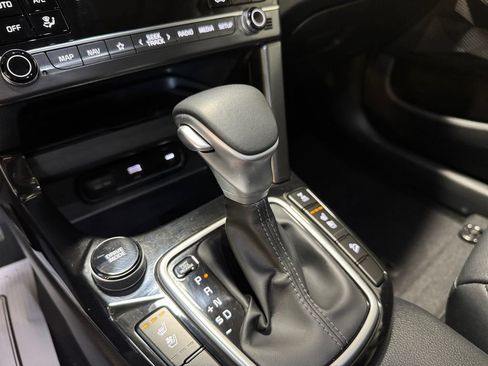 Certified 2024 Kia Seltos SX w/ SX Sunroof Package AWD/4WD image 21