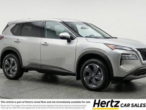 Used 2025 Nissan Rogue SV AWD/4WD image 1
