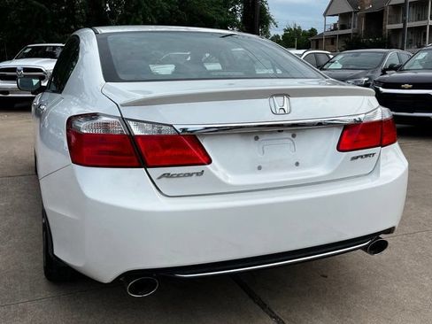 Used 2015 Honda Accord Sport image 6