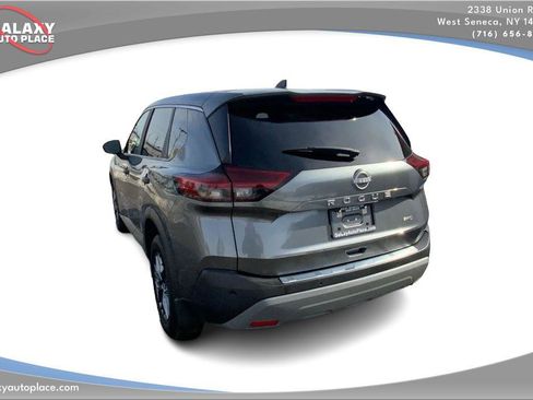 Used 2023 Nissan Rogue S image 7