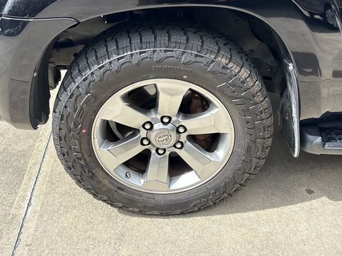 Used 2006 Toyota 4Runner Limited image 11