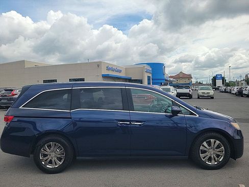 Used 2016 Honda Odyssey SE image 6