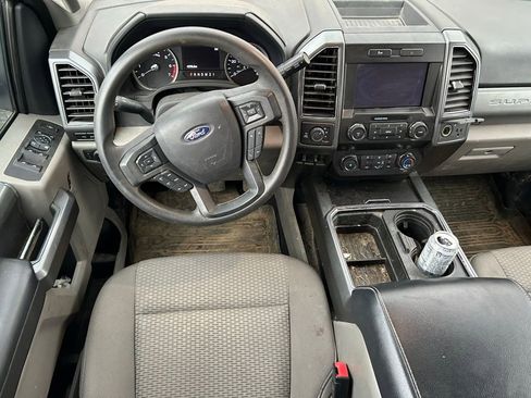 Used 2022 Ford F250 XLT w/ XLT Premium Package image 9