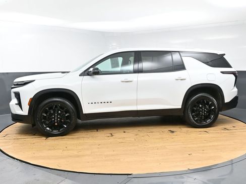 Used 2024 Chevrolet Traverse LS w/ Midnight/Sport Edition FWD image 6