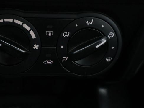 Used 2018 MAZDA MAZDA3 Sport image 25