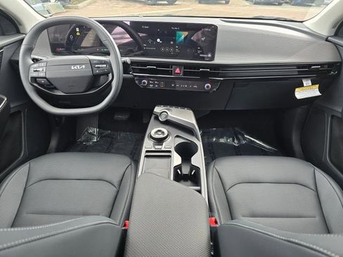 New 2025 Kia EV6 Wind image 15