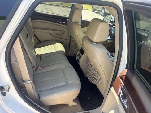 Used 2010 Cadillac SRX Luxury FWD image 12