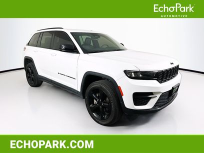 Used 2023 Jeep Grand Cherokee Altitude