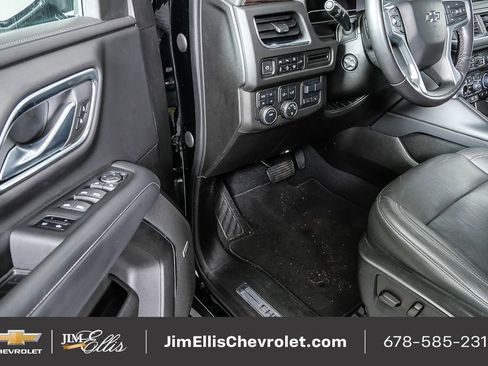 Used 2022 Chevrolet Tahoe Z71 w/ Luxury Package image 9