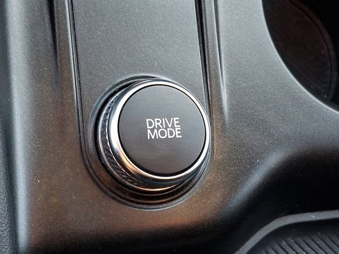 Certified 2025 Ford Explorer ST-Line w/ ST-Line Street Pack image 21