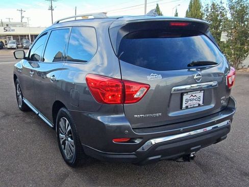 Used 2019 Nissan Pathfinder SL image 6