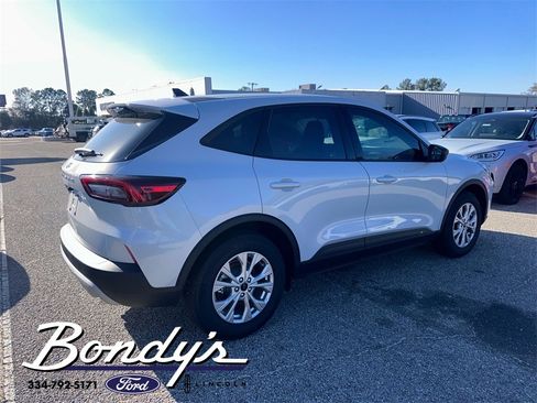 New 2025 Ford Escape Active w/ Cold Weather Package image 11