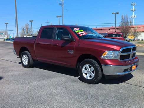 Used 2021 RAM 1500 Classic SLT AWD/4WD image 1