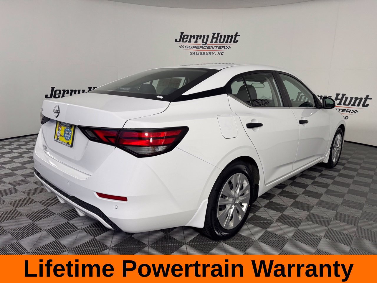 Used 2025 Nissan Sentra S FWD image 7