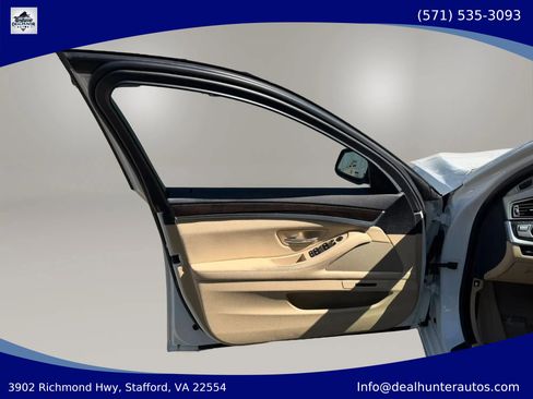 Used 2011 BMW 550i xDrive Sedan AWD/4WD image 8