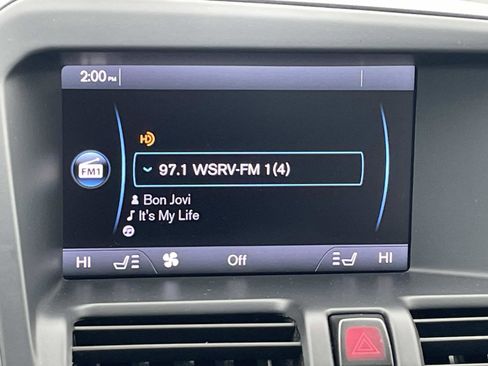 Used 2011 Volvo XC60 3.2 R-Design image 17