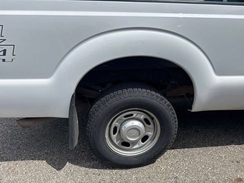 Used 2012 Ford F250 XL w/ PWR Equipment Group AWD/4WD image 13