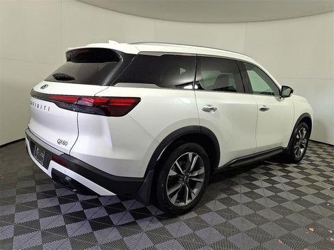 Certified 2025 INFINITI QX60 Luxe w/ Cargo Package image 6