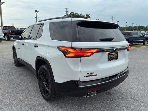 Used 2023 Chevrolet Traverse Premier w/ Redline Edition image 5