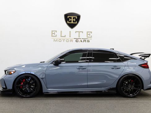 Used 2025 Honda Civic Type R image 2
