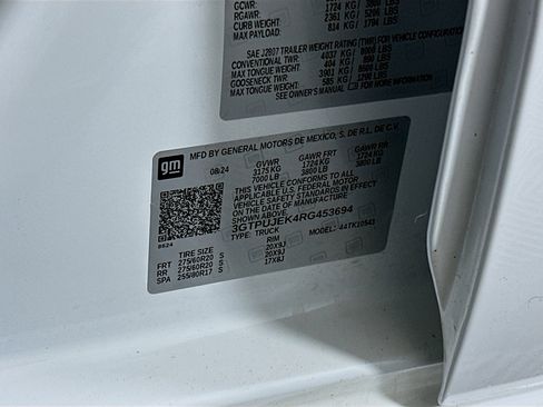 Used 2024 GMC Sierra 1500 Elevation image 12