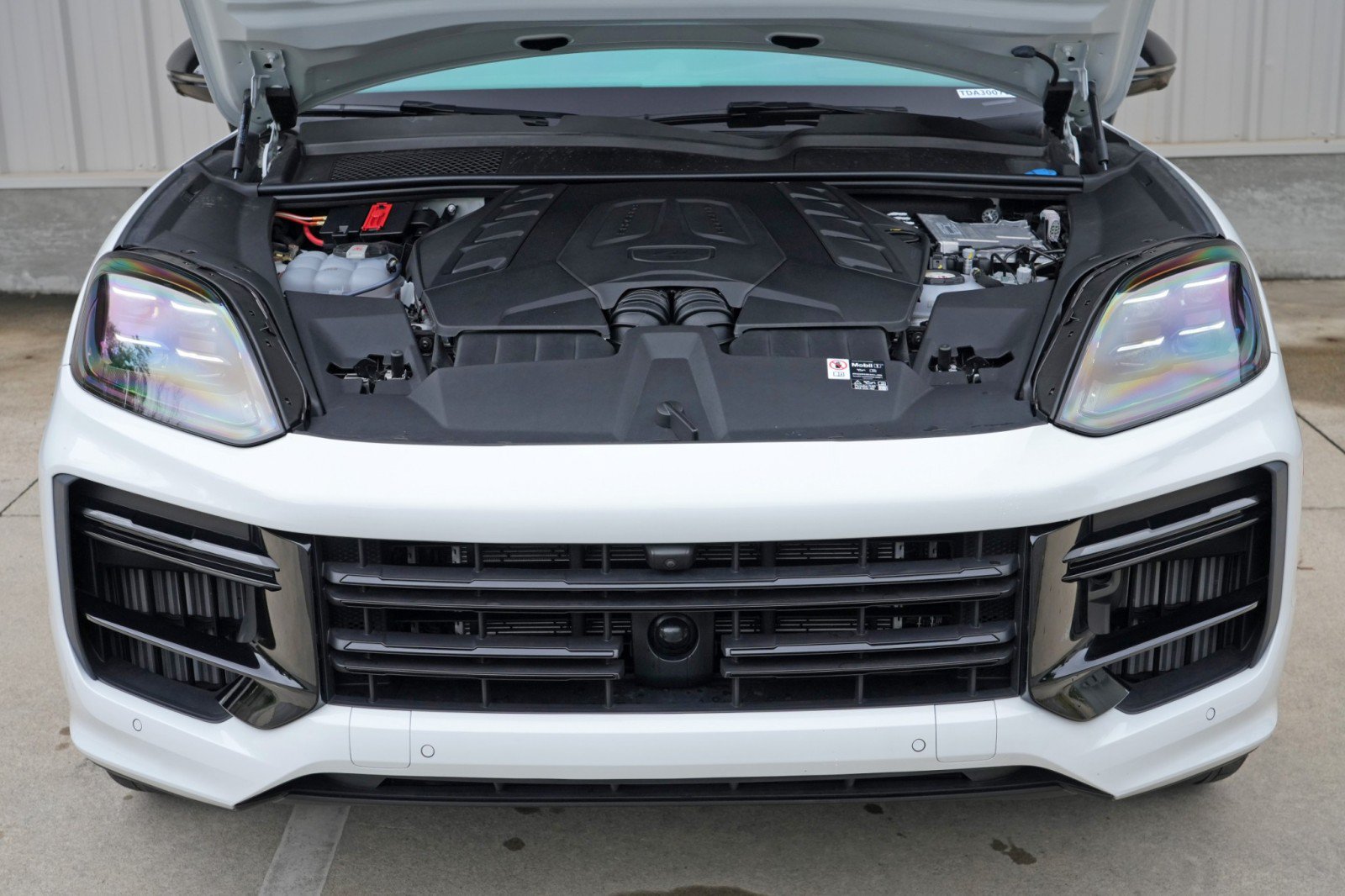 Used 2026 Porsche Cayenne Turbo AWD/4WD image 8