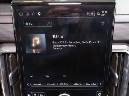 Used 2026 GMC Acadia Elevation w/ Elevation Premium Package FWD image 19
