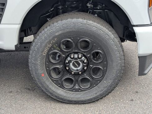 New 2025 Ford F350 Lariat w/ Lariat Ultimate Package image 11