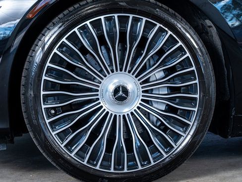 Used 2022 Mercedes-Benz Maybach S 580 4MATIC image 10