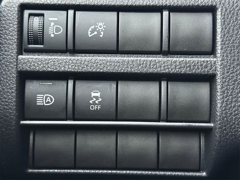 Used 2024 Toyota Tacoma TRD Off-Road image 28