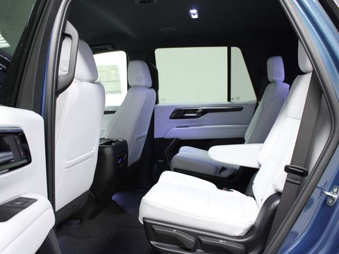 New 2025 Chevrolet Tahoe Premier image 13